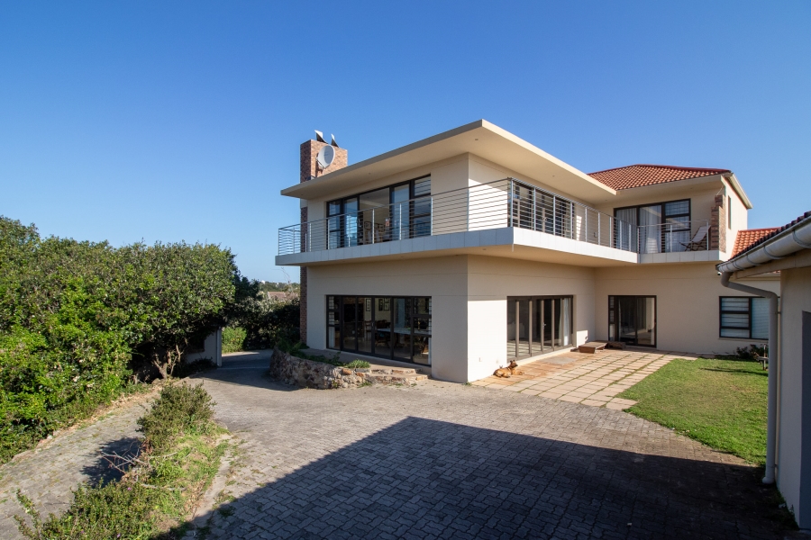 6 Bedroom Property for Sale in West Bank Eastern Cape